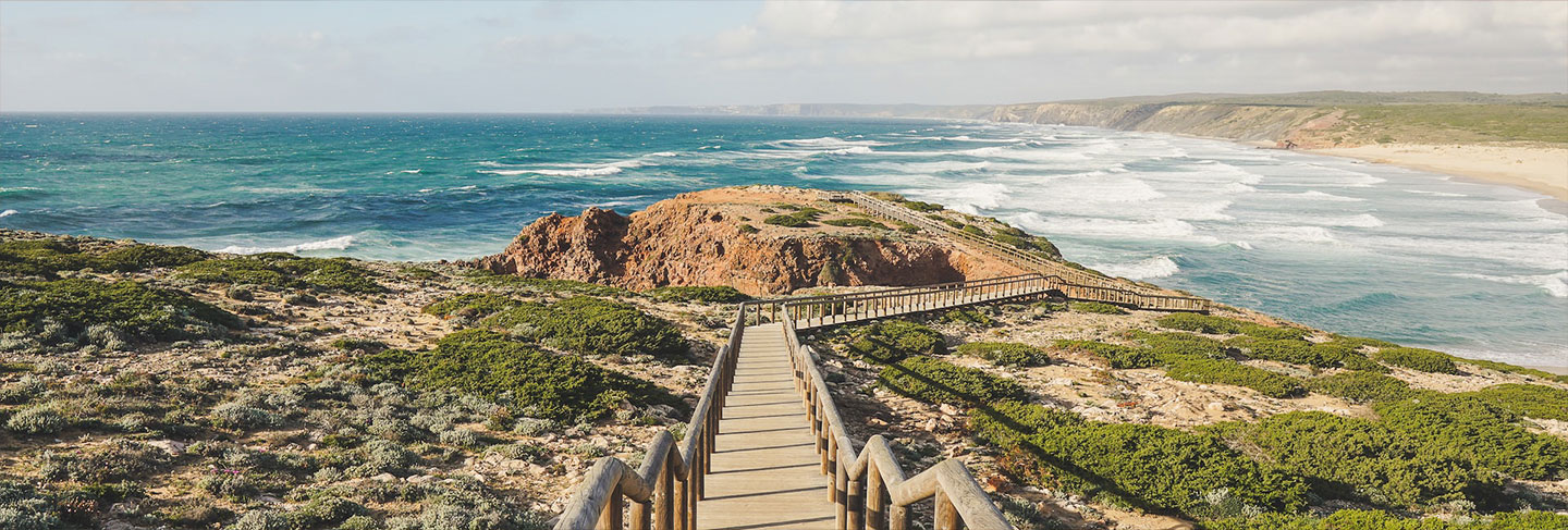 A Practical Guide to The Algarve - Algarve