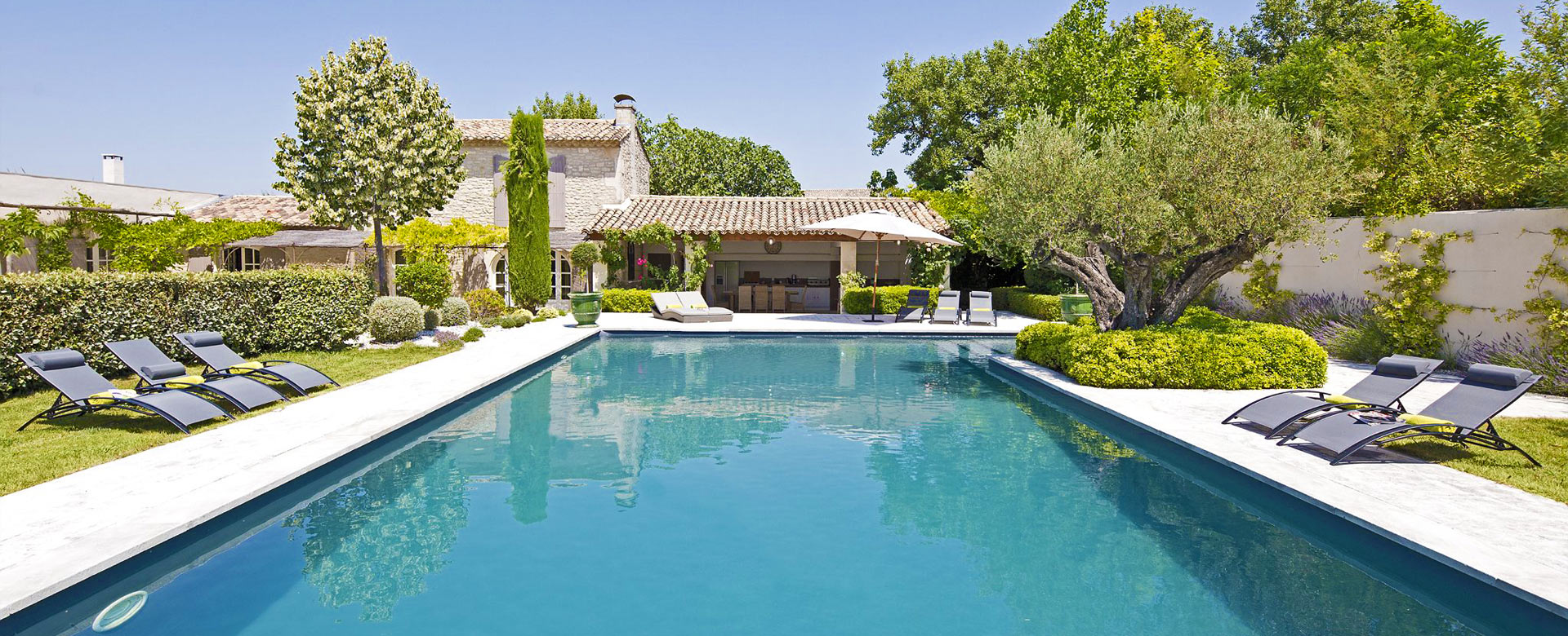 Luxury villa rentals in Provence Villanovo