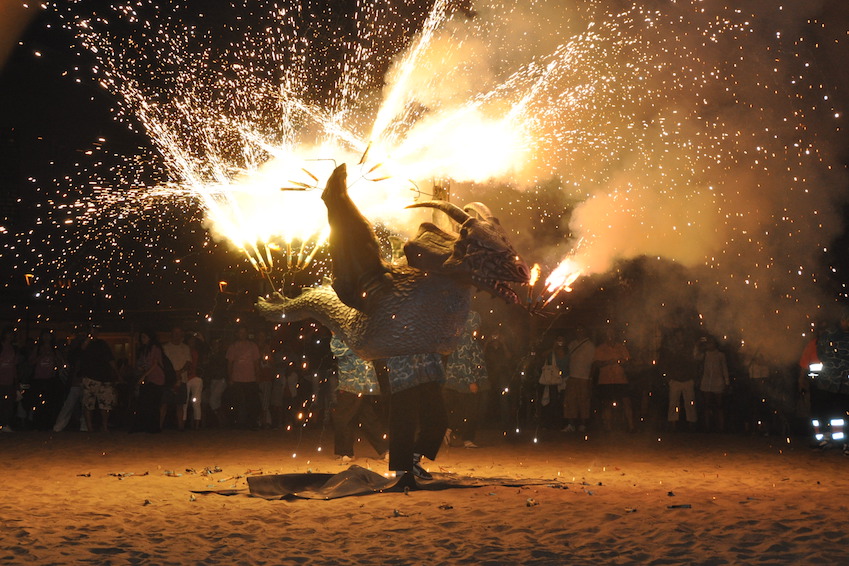 Fiesta de San Juan Spain’s Festival of Bonfires Villanovo