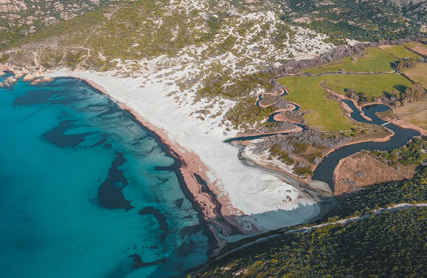 What outdoor activities can you do with family in Cap Corse?