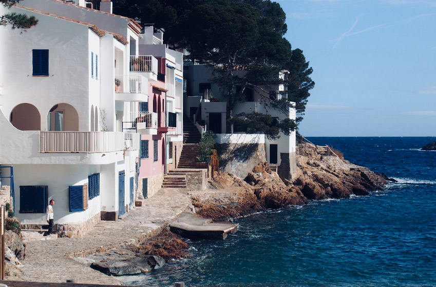 Water sports and gastronomic restaurants