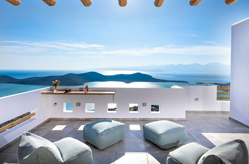 Crete: A sunny destination with history for your summer holiday