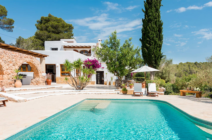 Our top 10: The most beautiful luxury beachfront homes to rent  