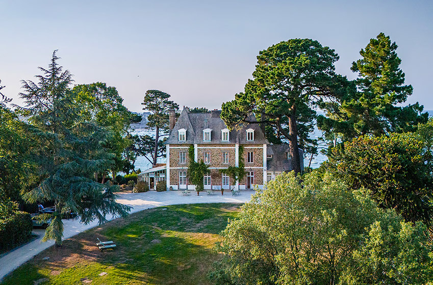 Our top 10: The most beautiful luxury beachfront homes to rent  