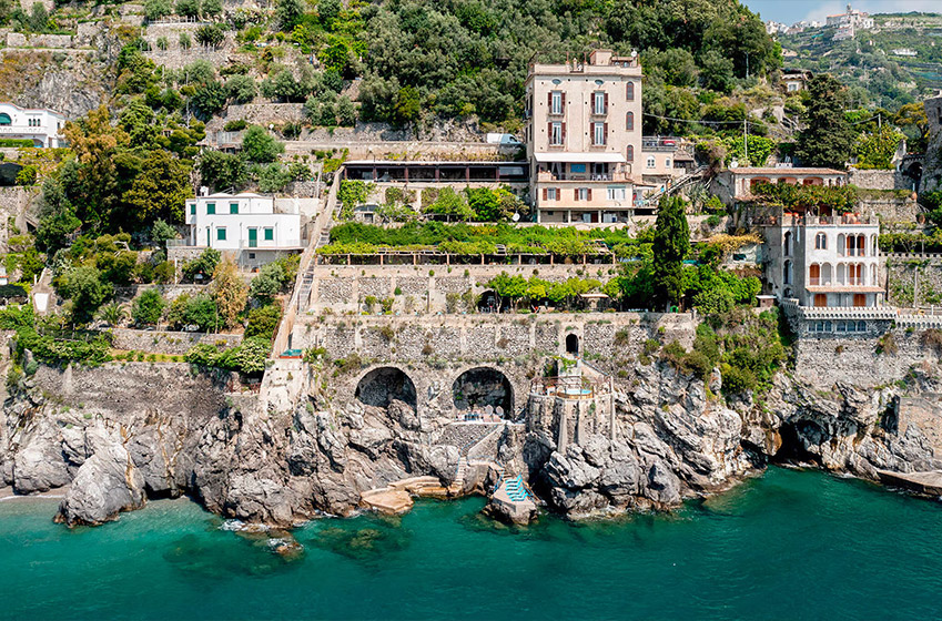 Our top 10: The most beautiful luxury beachfront homes to rent  