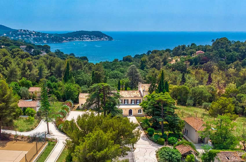 10 Holiday Villas in the South of France for a Brilliant Birthday