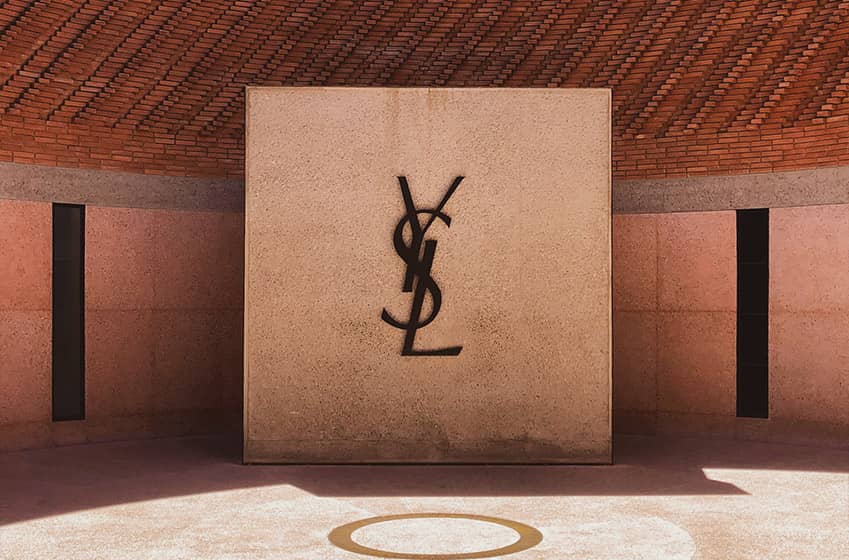 Why is Marrakech so popular with travellers?