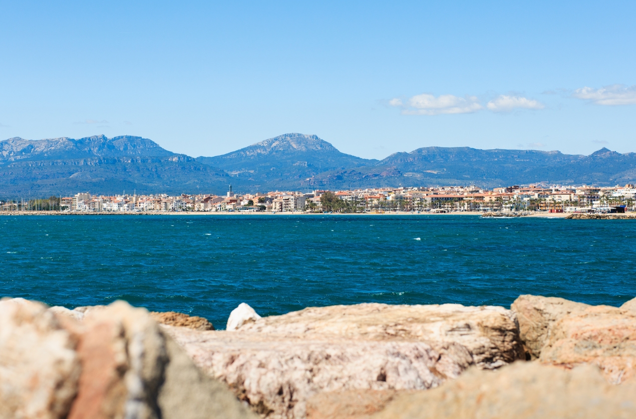 The Costa Blanca and the Costa Dorada: Spain on the beach