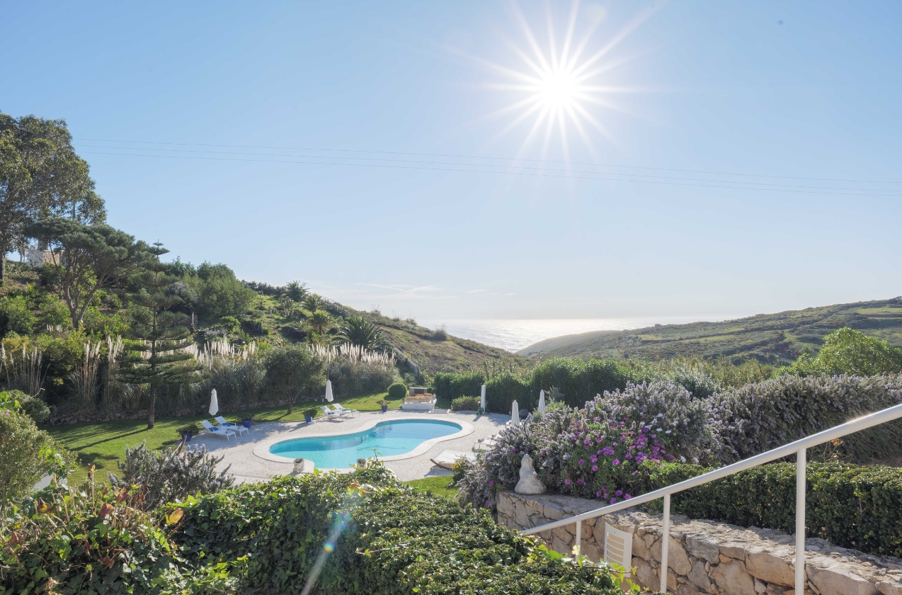 Villa Blueview: A house rental in Portugal with sea views 