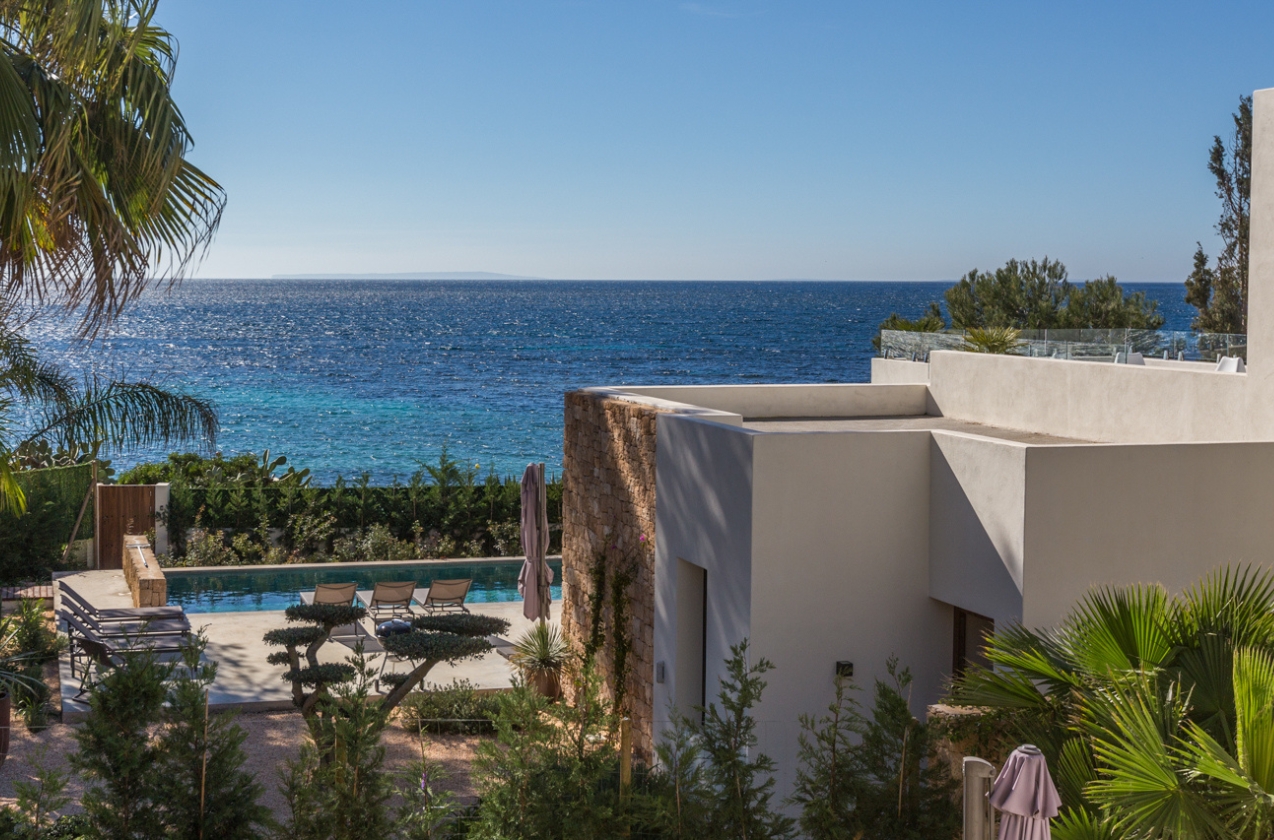 Villanovo in Ibiza: Exceptional stays and luxury concierge services