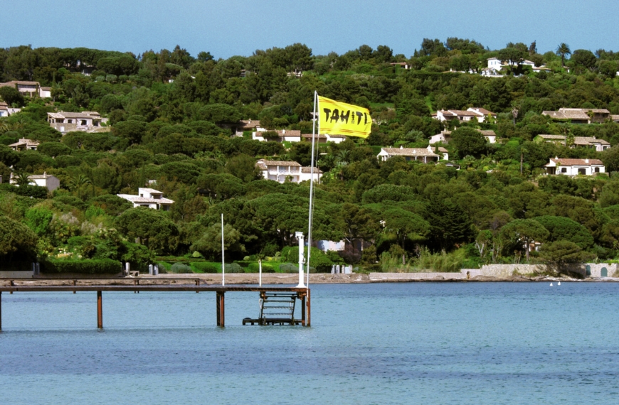 Tahiti Beach: The glamour of Saint-Tropez & the French Riviera