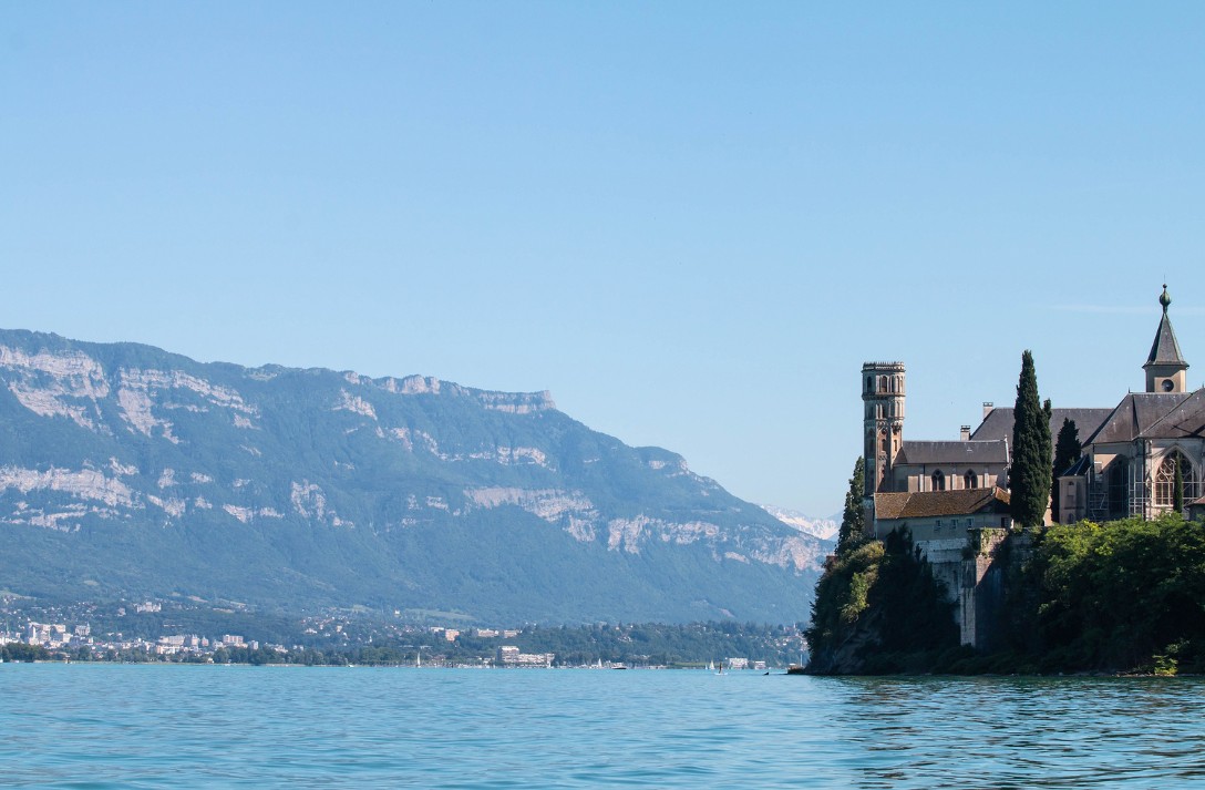 Villanovo in Italy: Exceptional stays and concierge services