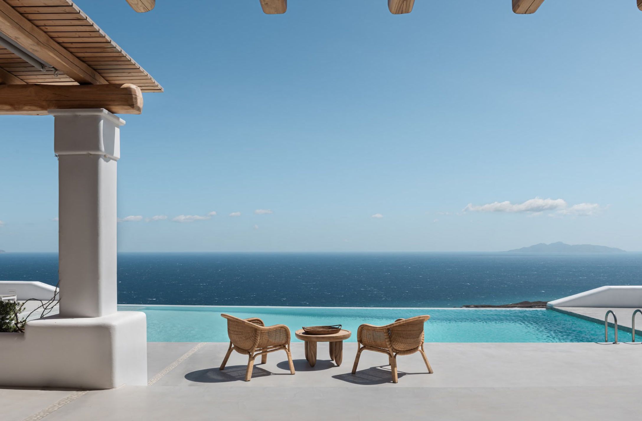 Luxury Holiday in Greece: Where to Go and What to Experience