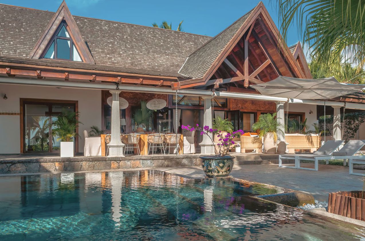 Villa Matahari: a beachfront holiday villa in Mauritius
