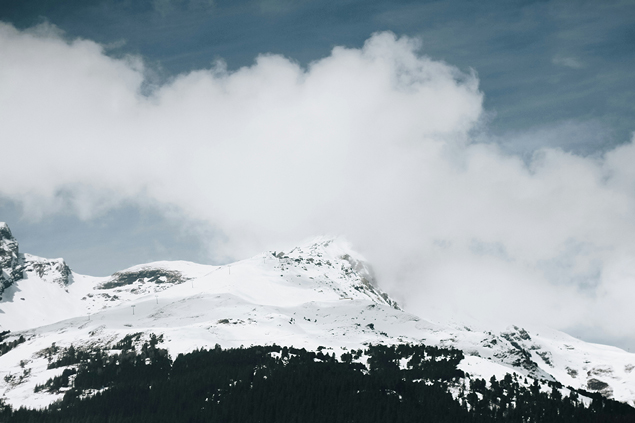 Rent a luxury chalet in Switzerland