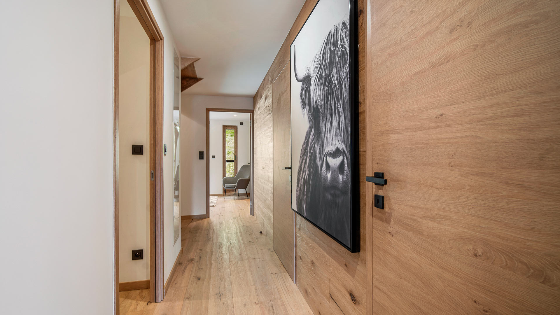 Penthouse Lunys - Image 12
