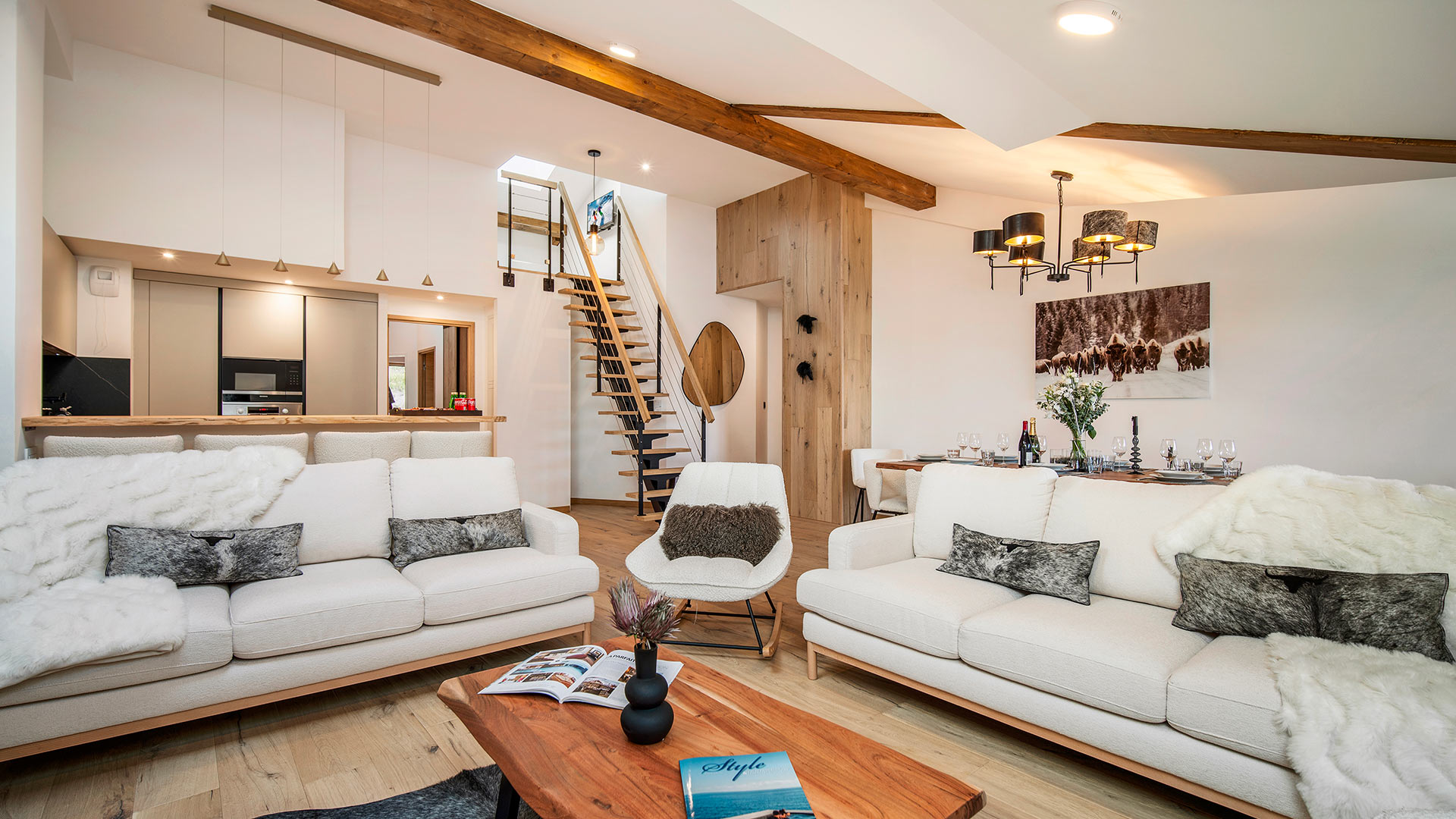 Penthouse Lunys - Image 2