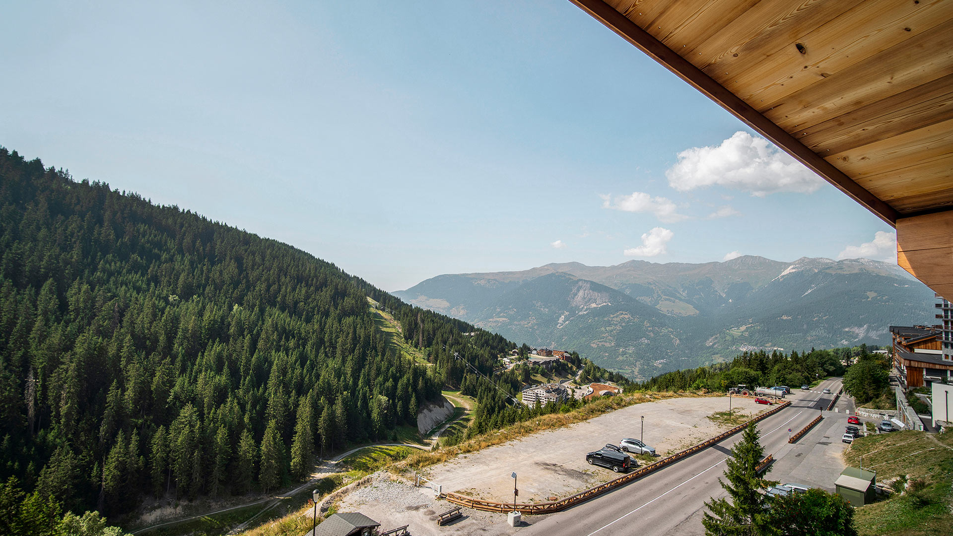 Penthouse Lunys - Image 25