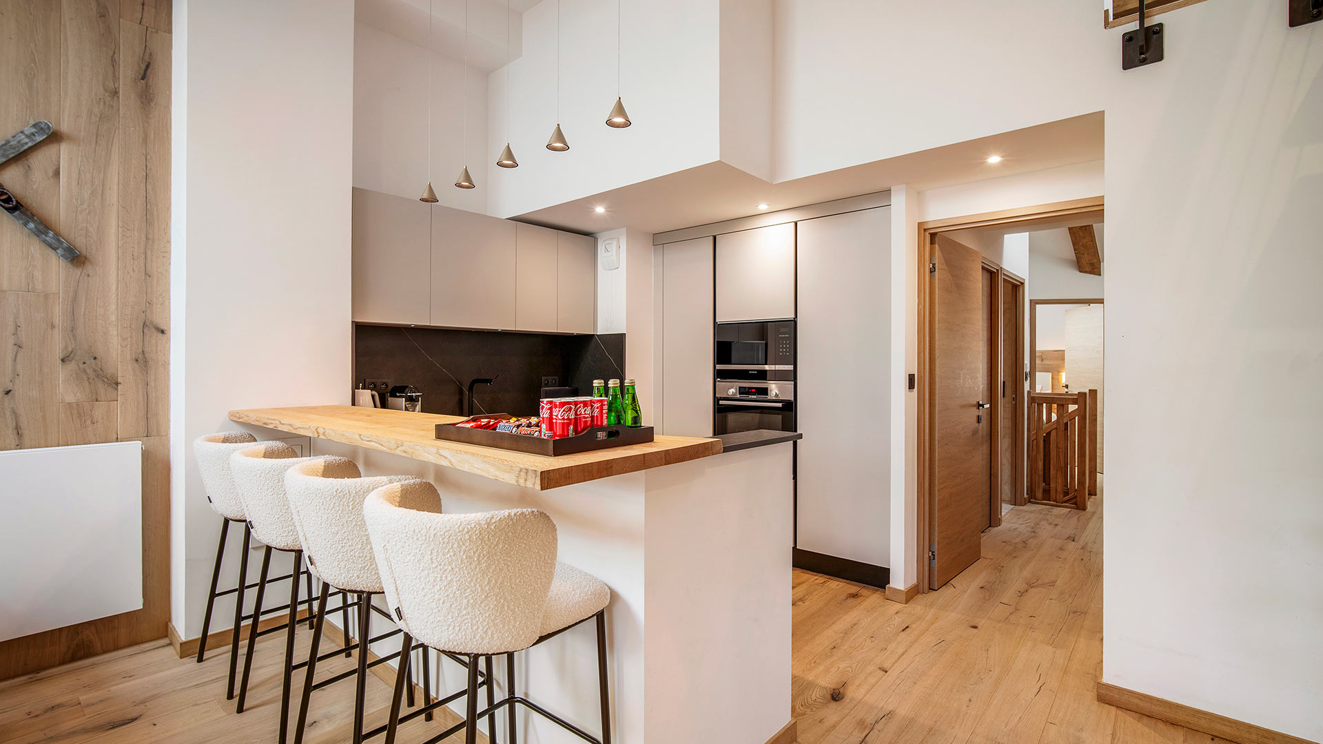 Penthouse Lunys - Image 9