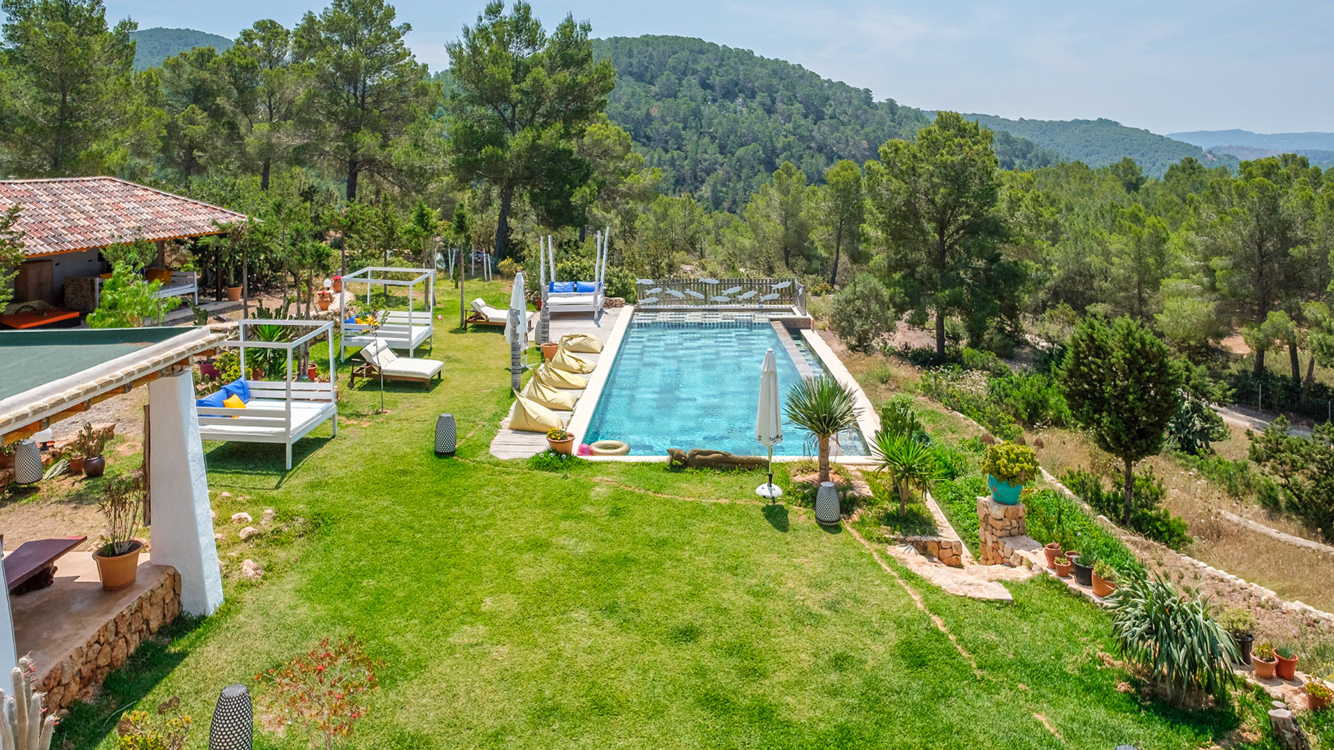 Can Besora — Cala Salada