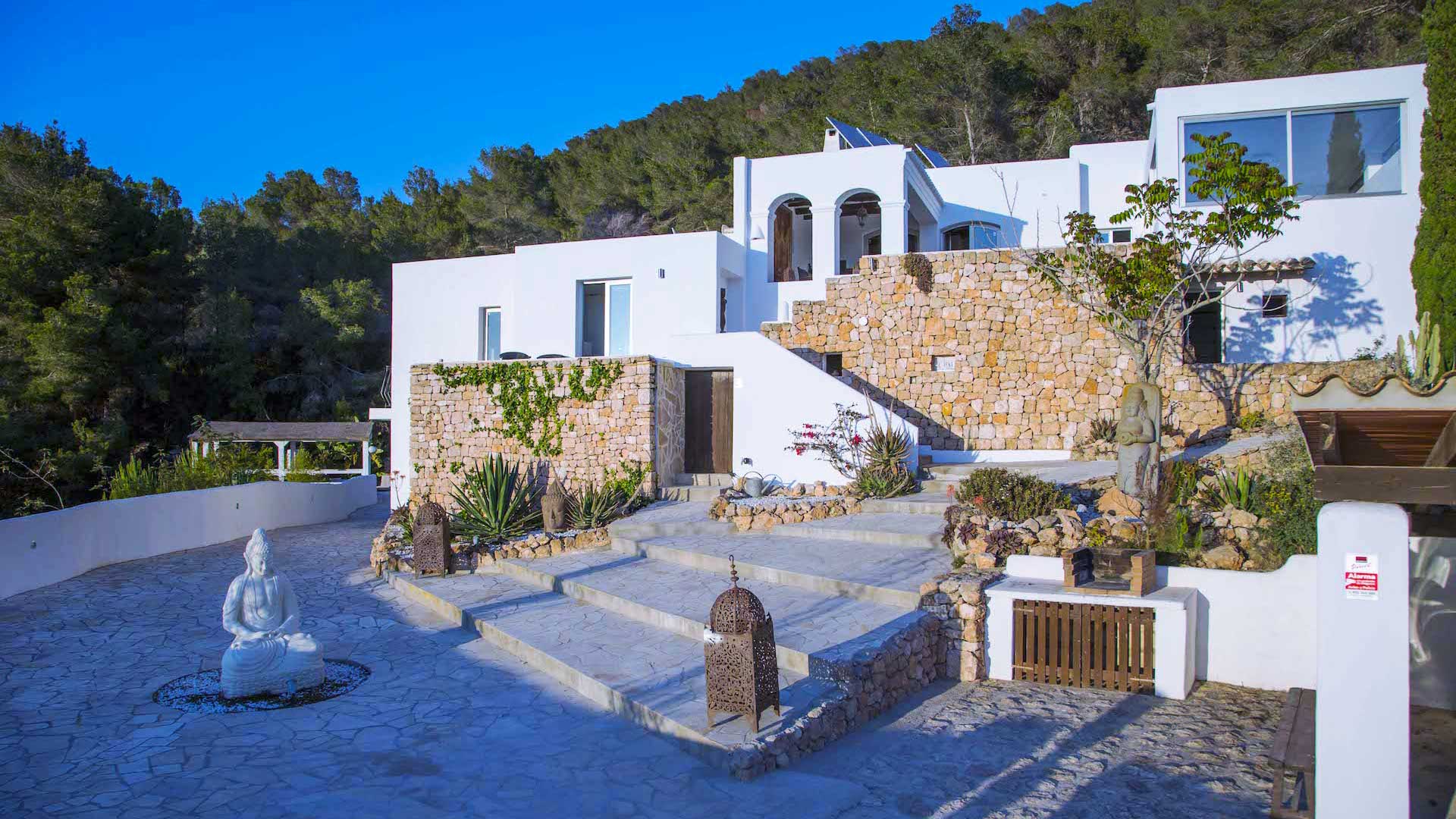White Window — Cala d'Hort