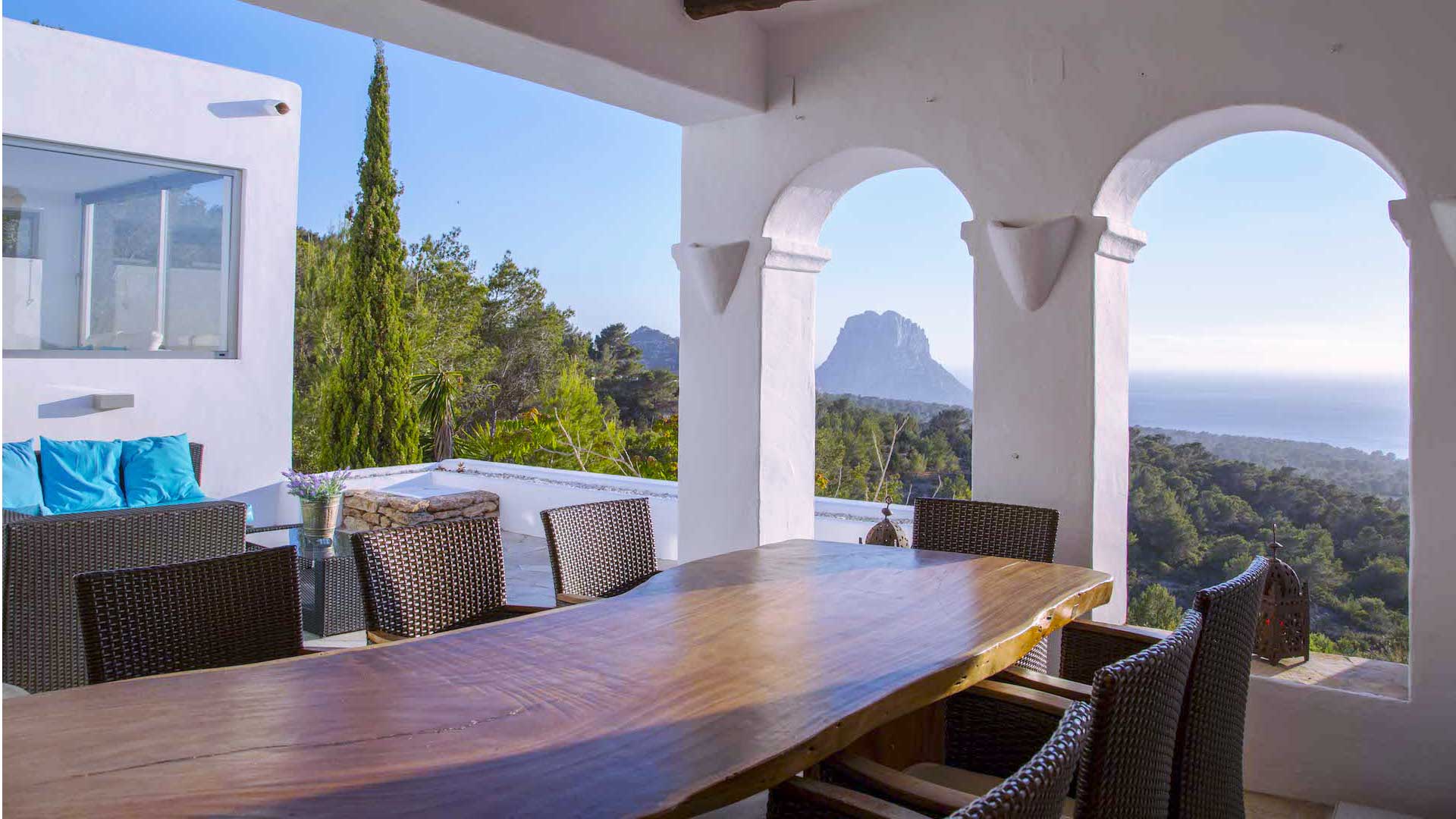 White Window — Cala d'Hort
