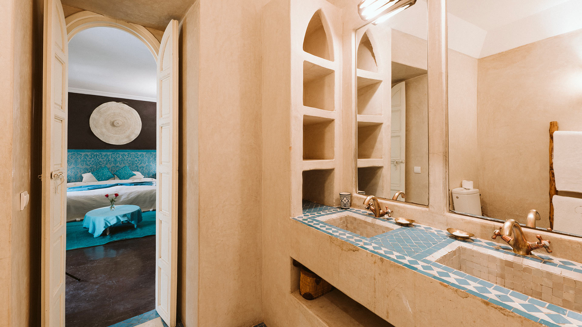 Riad Crystal - Image 32