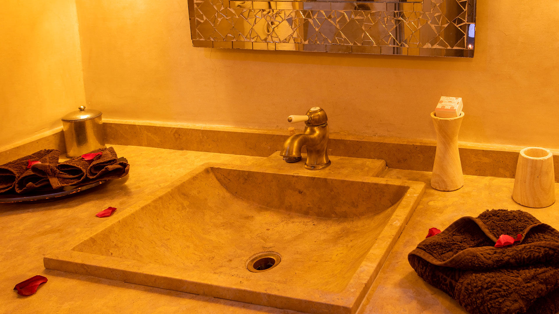 Riad Hizad - Image 35