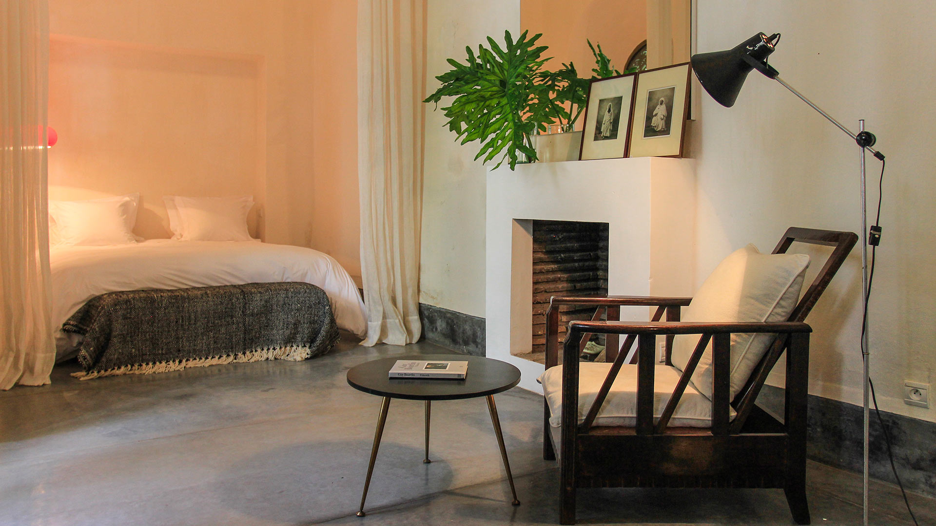 Riad Mena - Image 24