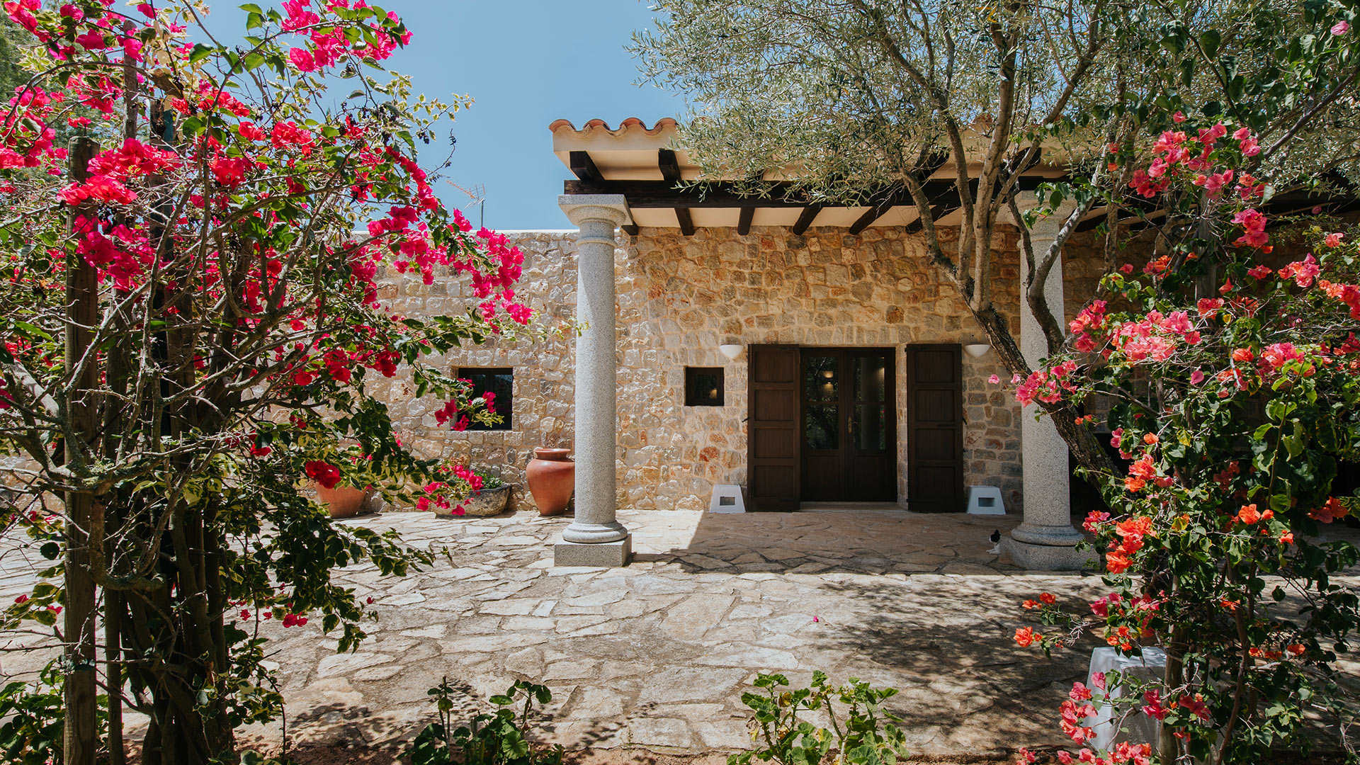 Can Coll Sa Creu — San José