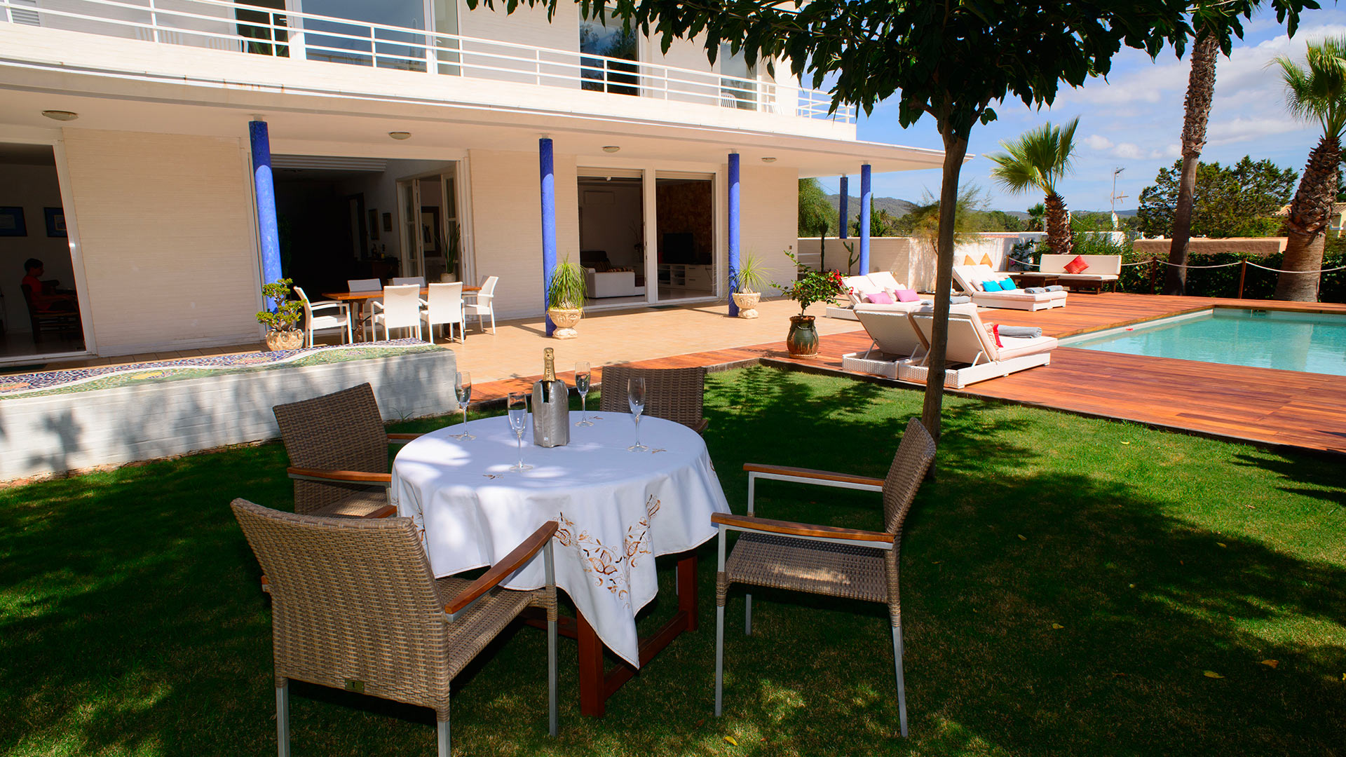 Villa Torrent bay — San Agustin