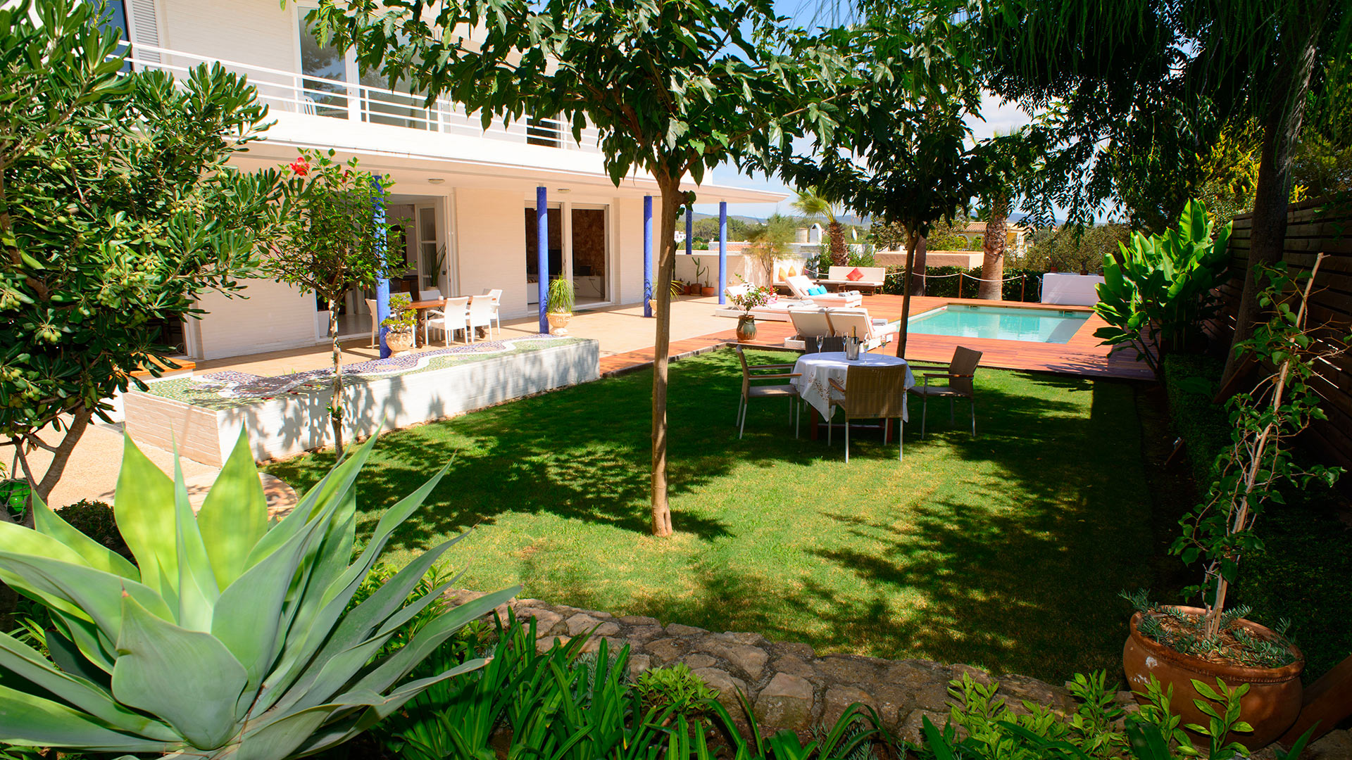 Villa Torrent bay — San Agustin
