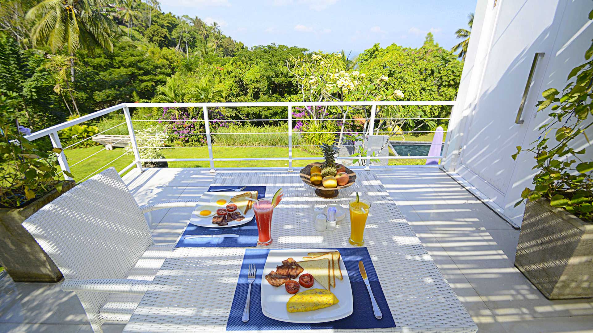 Photos of villa Senggigi in Lombok | Villanovo