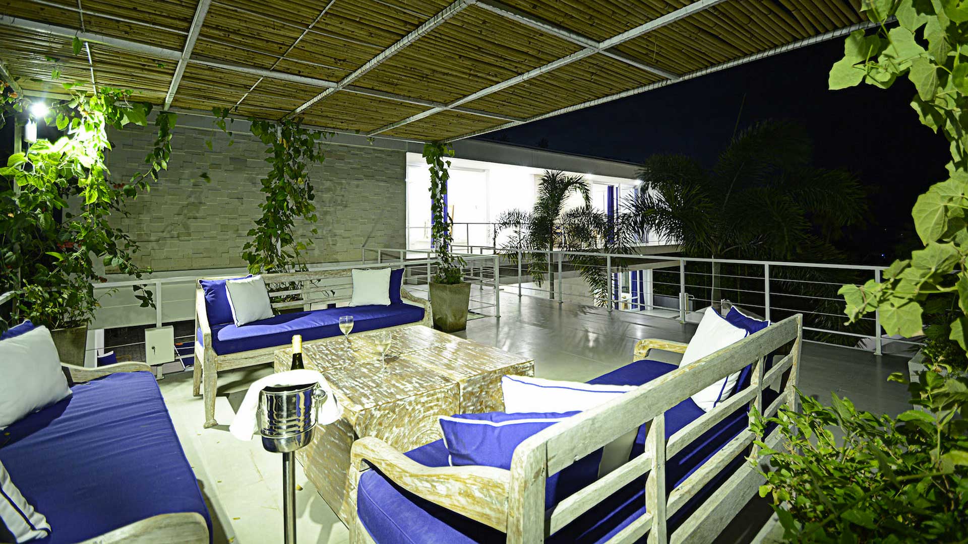 Photos of villa Senggigi in Lombok | Villanovo