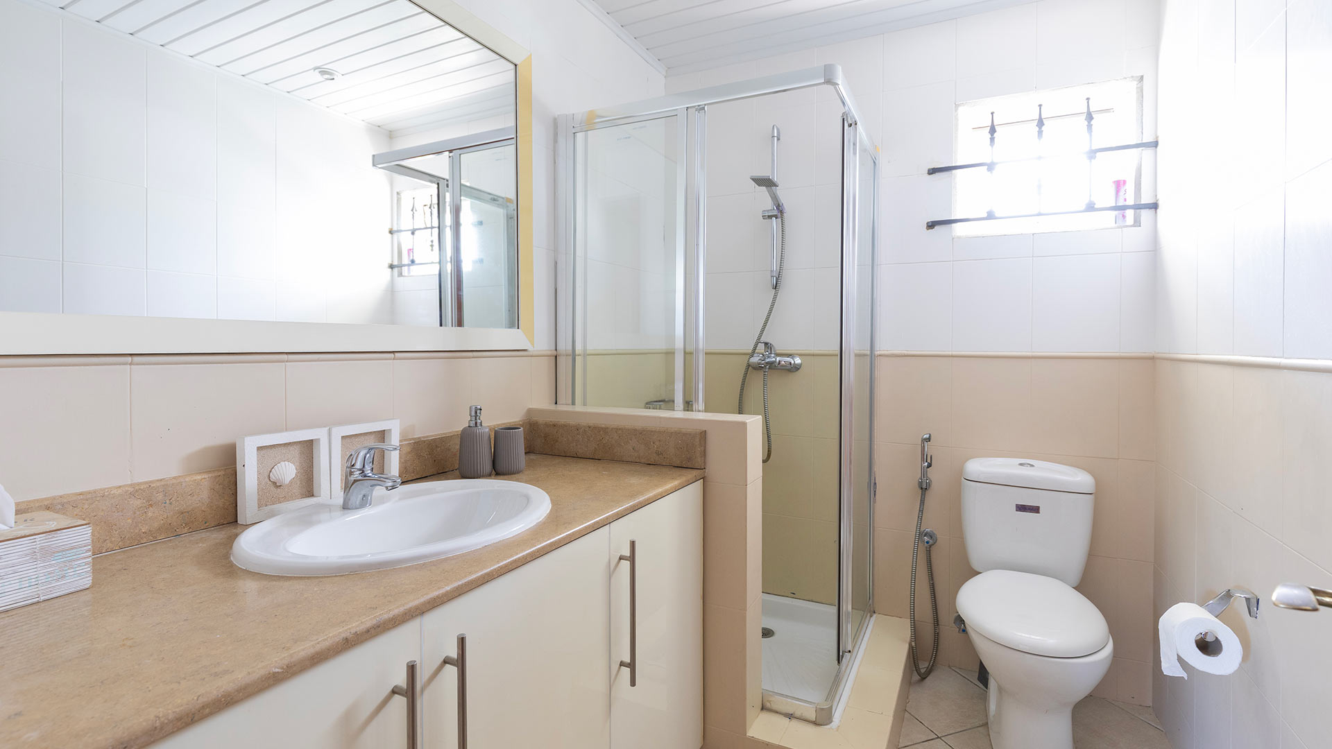 Villa Turquoise - Image 34