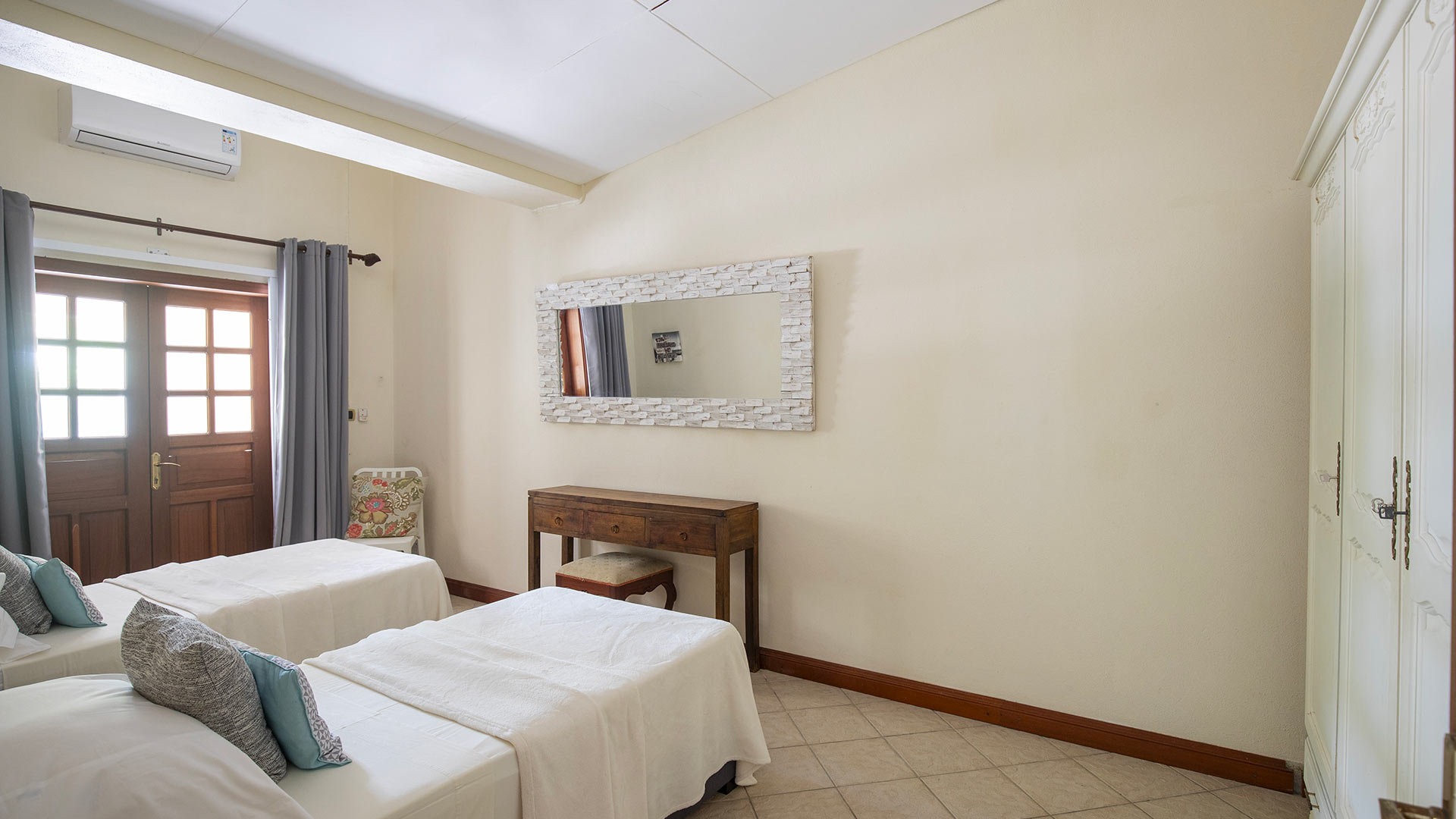 Villa Turquoise - Image 38
