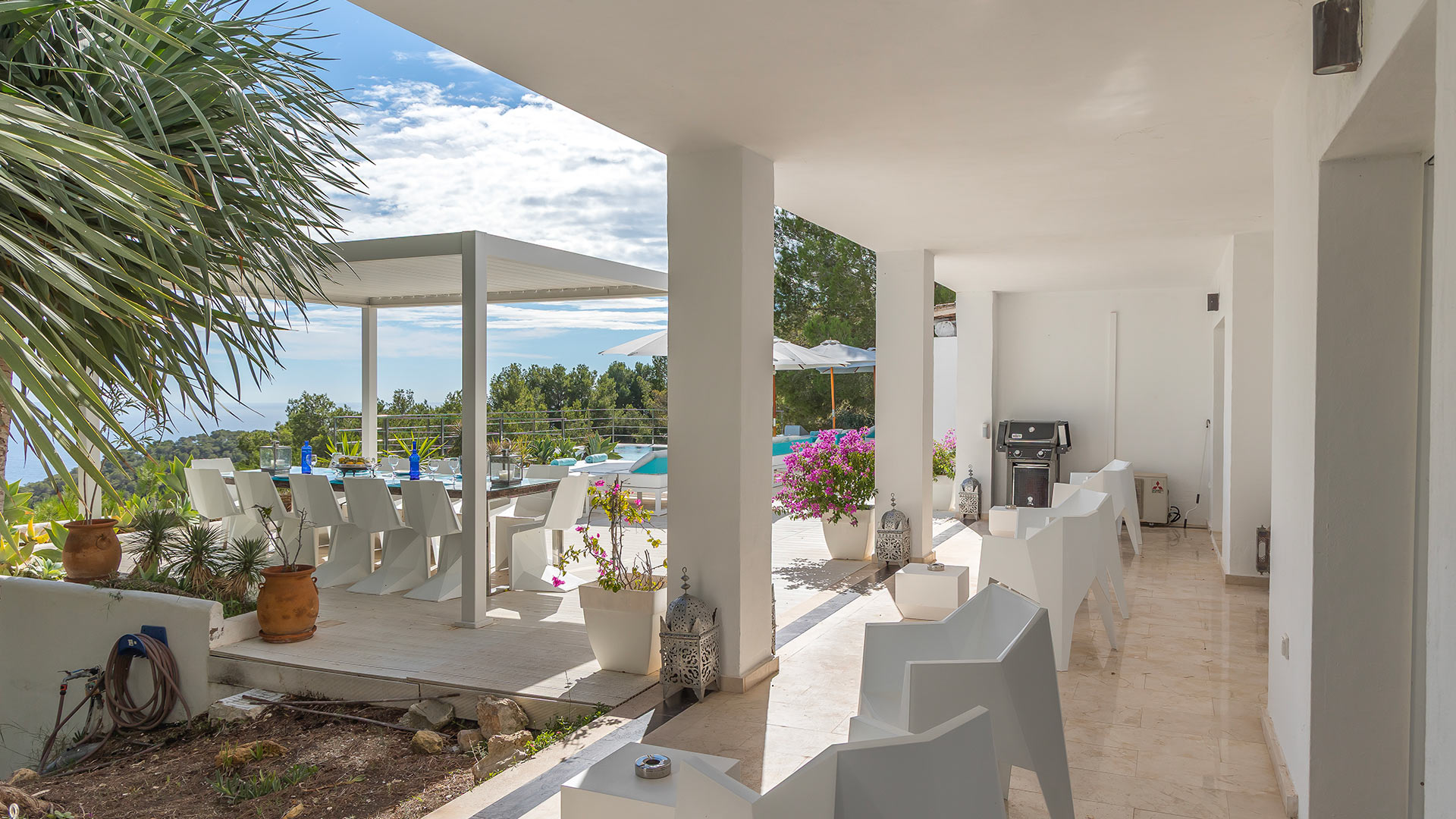 Villa White Angel — Es Cubells