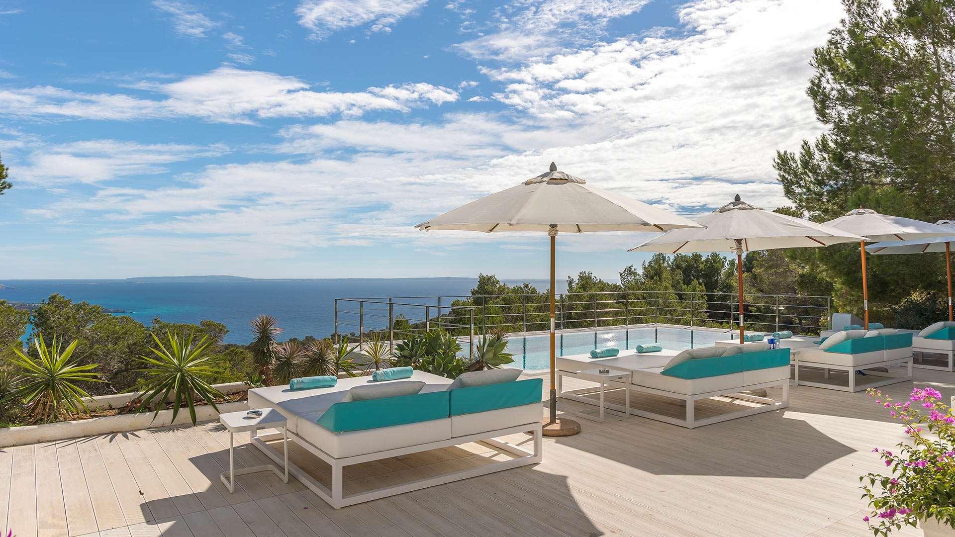 Villa White Angel — Es Cubells