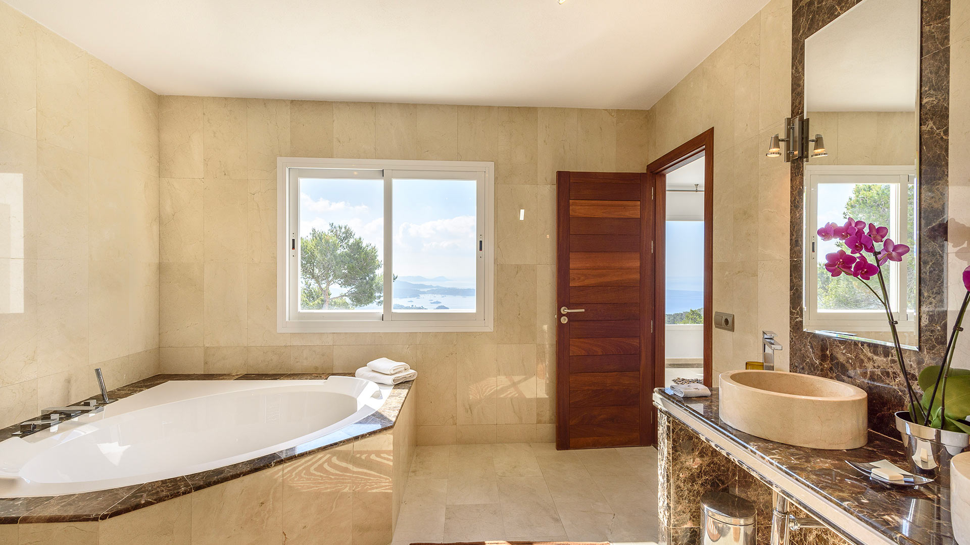Villa White Angel — Es Cubells