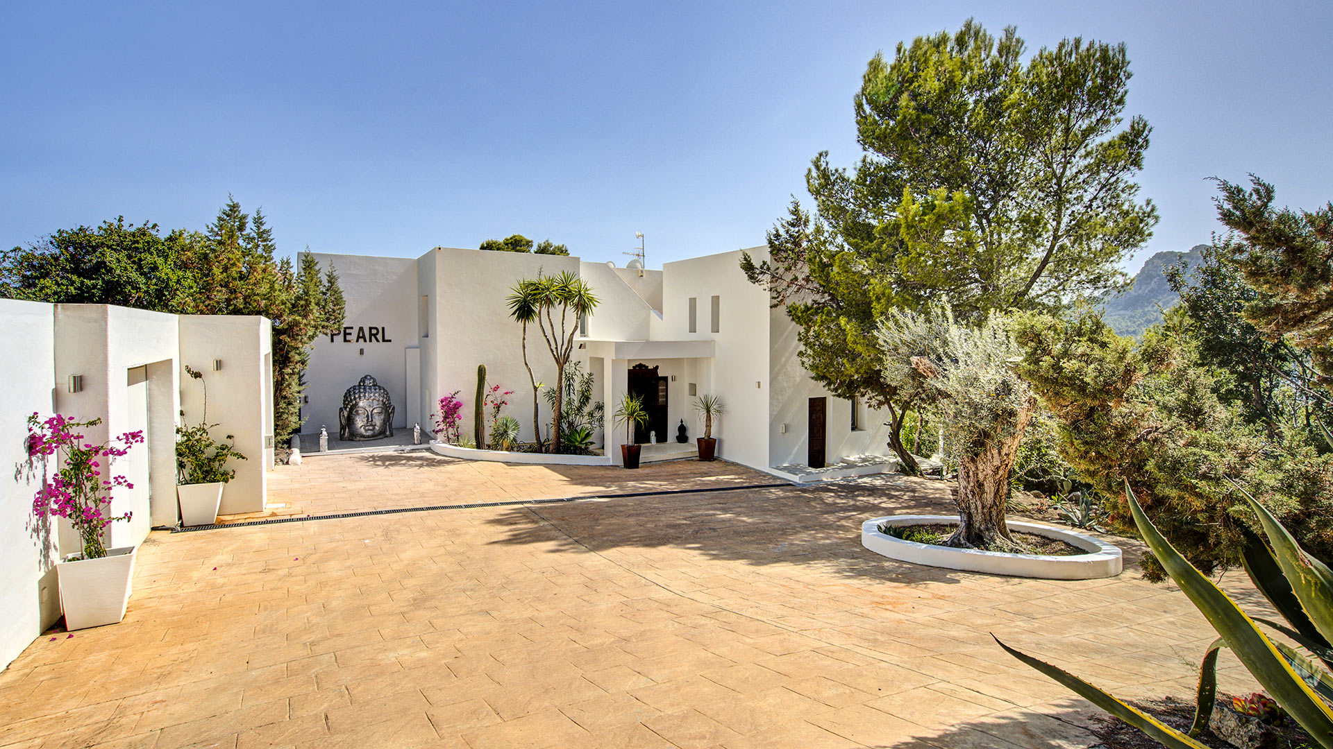 Villa White Pearl — Es Cubells
