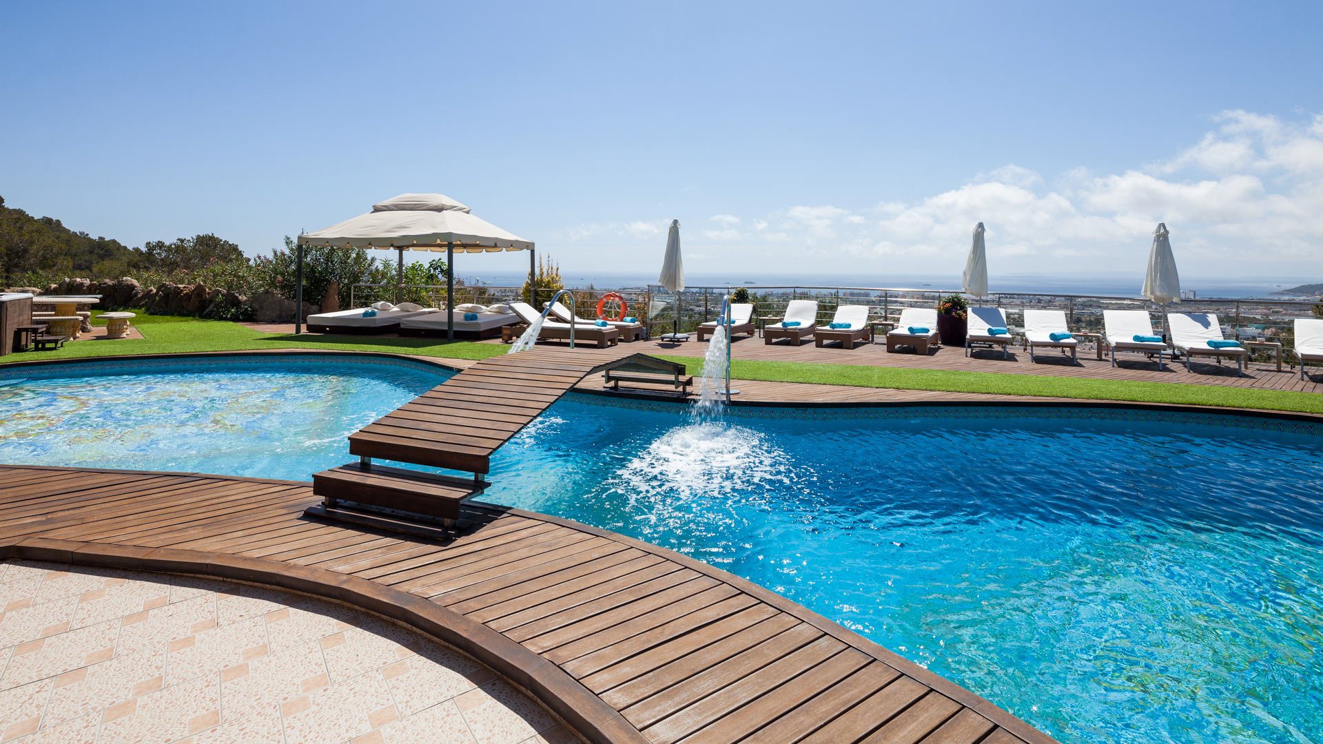 Fountain Ibiza — Ibiza
