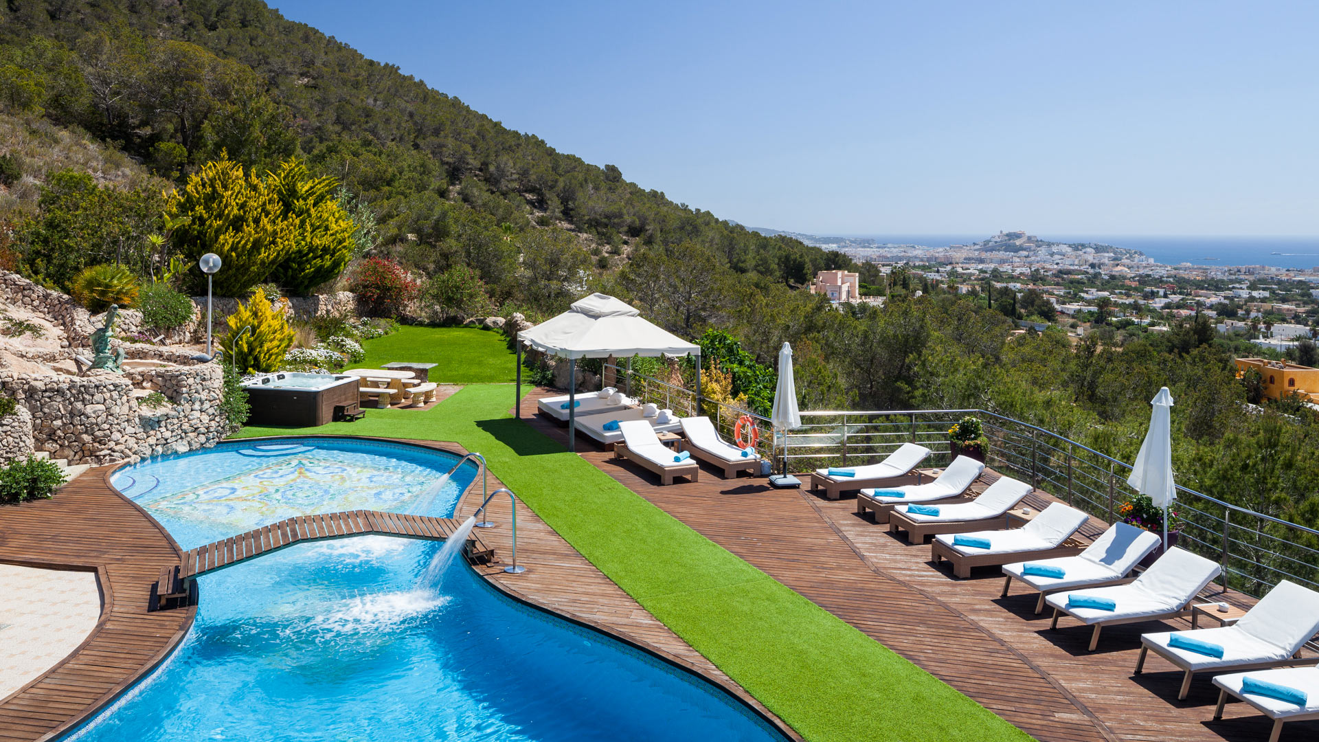 Fountain Ibiza — Ibiza
