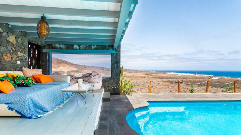 Luxury villa rental in the Canary Islands Villanovo