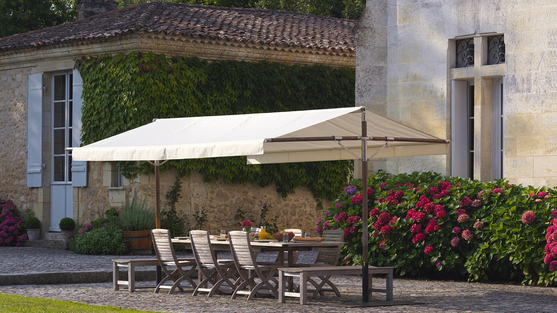 Château Le Petit Lattay - Image 3