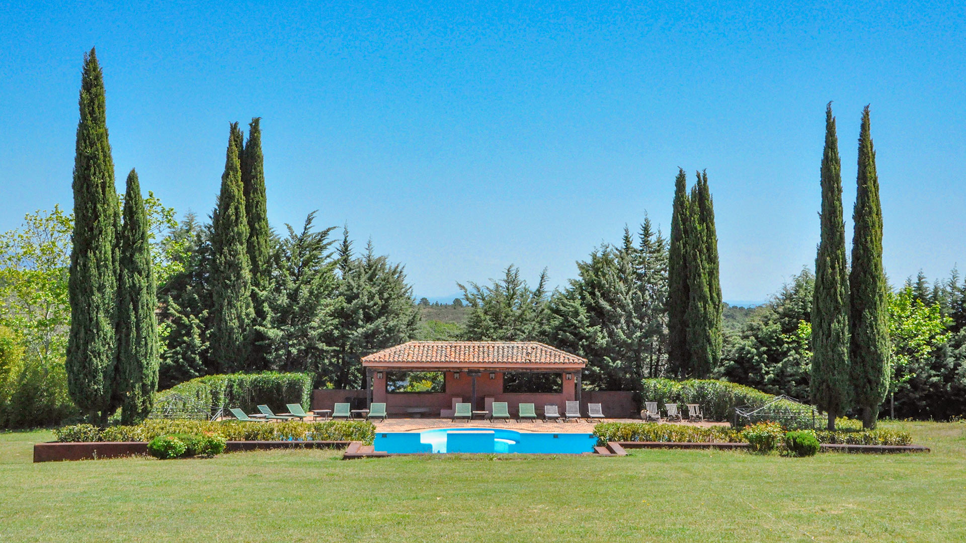Villa Valmarisco — Caceres