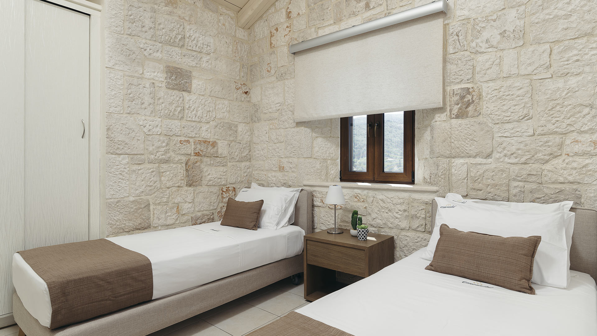 Emerald Villa - Image 16