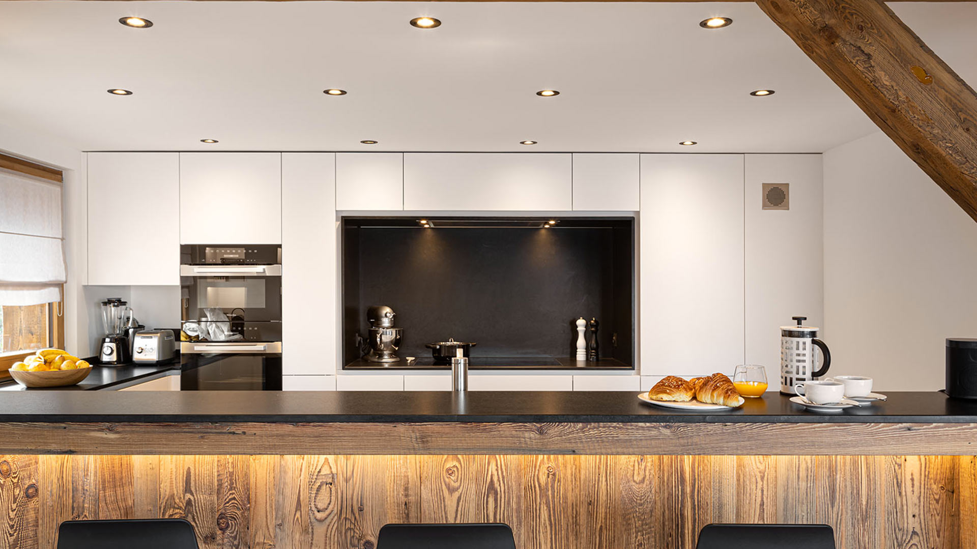Chalet Gentleman - Image 4