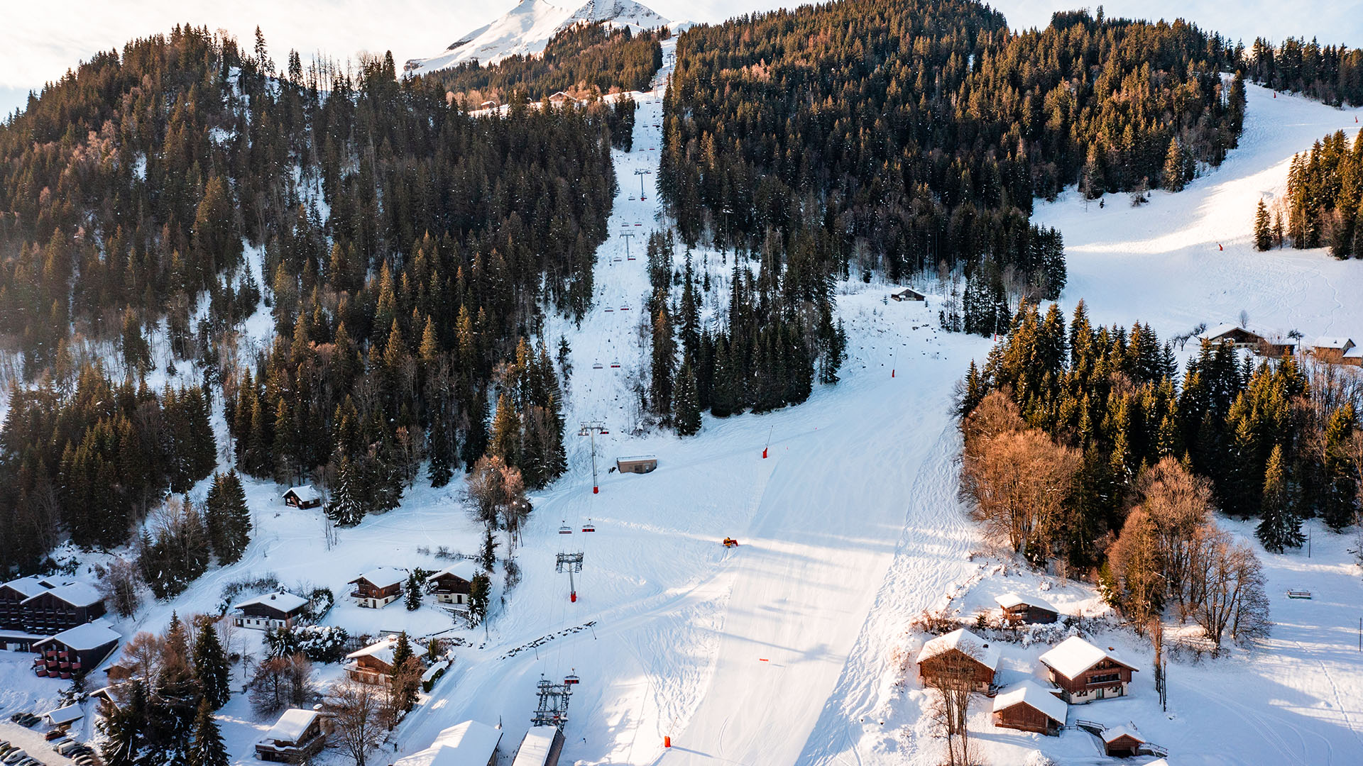 Chalet Gentleman - Image 29