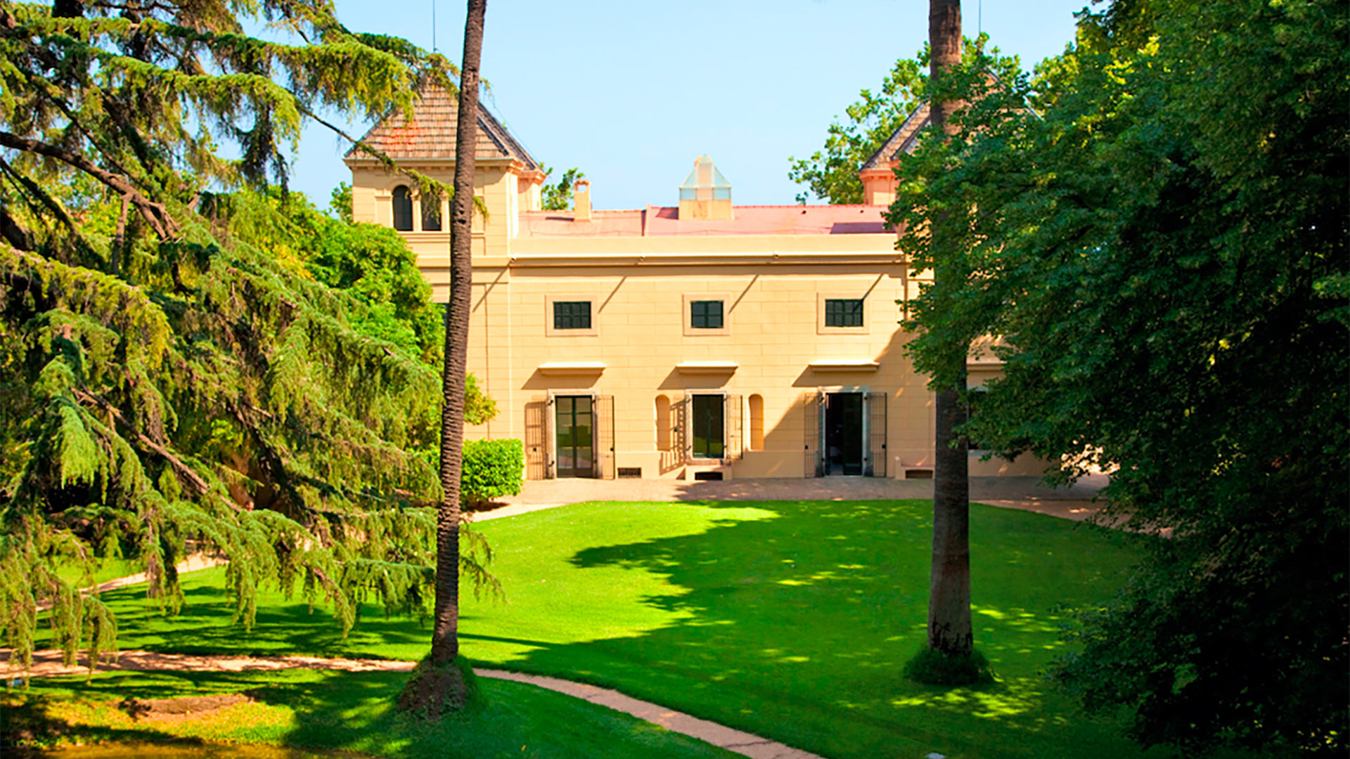 Villa Llorenc — Barcelona