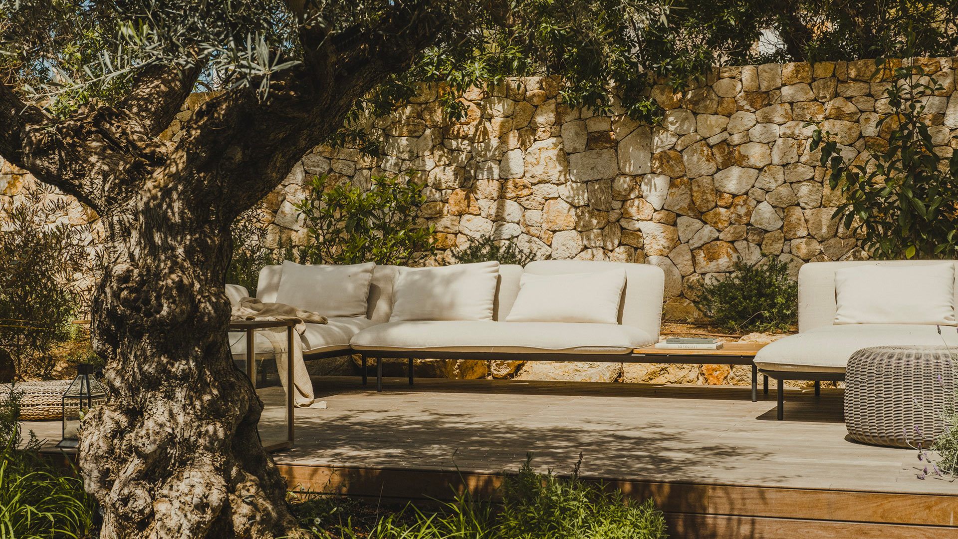 Villa Moly — Roca Llisa